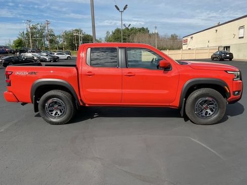 Used 2025 Nissan Frontier PRO-4X w/ Interior Protection Package AWD/4WD image 4