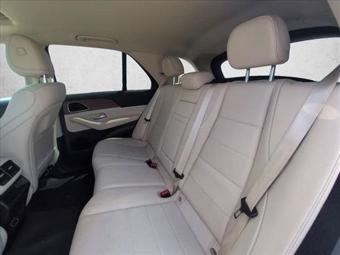 Used 2025 Mercedes-Benz GLE 350 4MATIC image 18