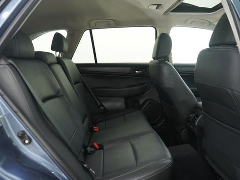 Used 2016 Subaru Outback 2.5i Limited image 14