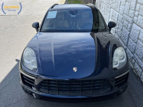 Used 2017 Porsche Macan AWD/4WD image 2
