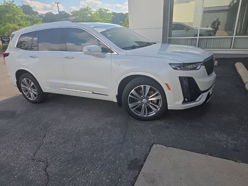 Used 2020 Cadillac XT6 Premium Luxury AWD/4WD image 27