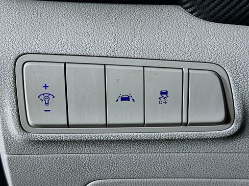 Used 2019 Hyundai Tucson SE image 17