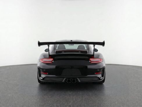 Used 2019 Porsche 911 GT3 RS RWD image 5