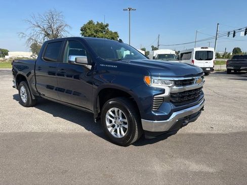 Used 2023 Chevrolet Silverado 1500 LT AWD/4WD image 7