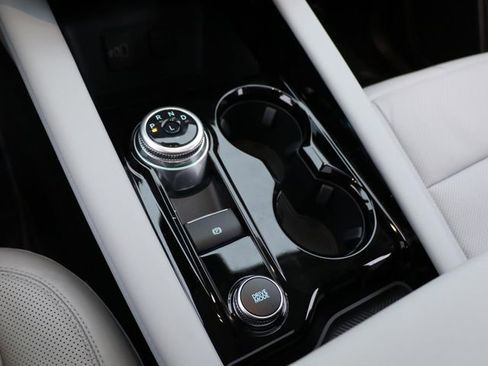 New 2026 Ford Explorer Platinum image 23