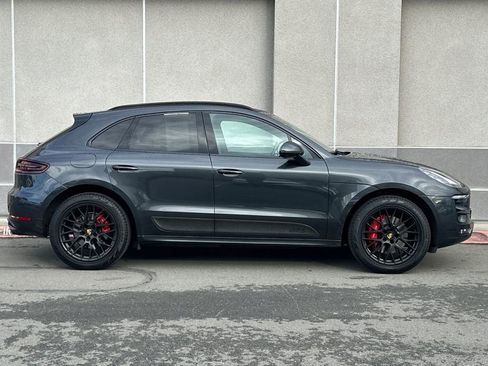 Used 2018 Porsche Macan GTS image 3