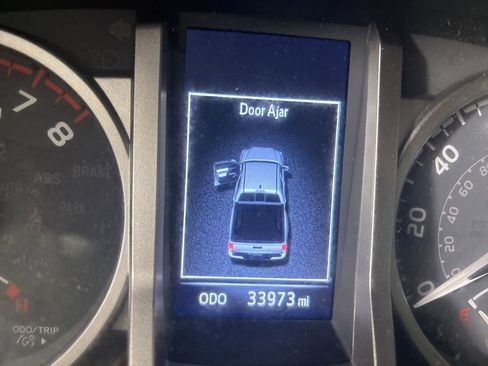 Used 2021 Toyota Tacoma SR5 image 12