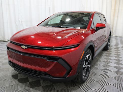 New 2026 Chevrolet Equinox EV LT image 36