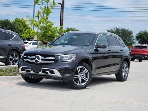 Used 2022 Mercedes-Benz GLC 300 image 2