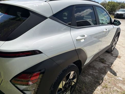 Used 2025 Hyundai Kona SEL image 7