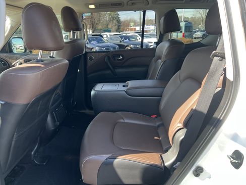 Used 2021 INFINITI QX80 Premium Select w/ Cargo Package image 32