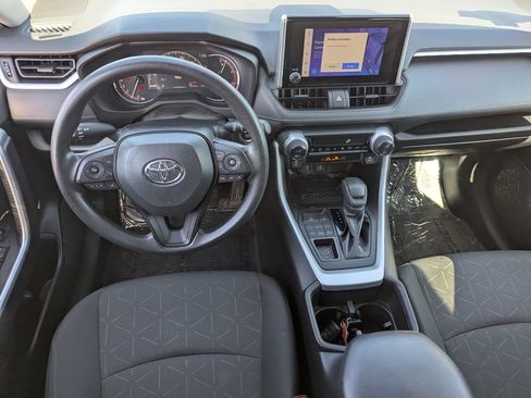 Used 2023 Toyota RAV4 XLE AWD/4WD image 28