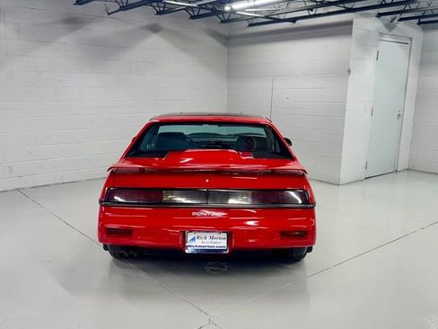 Used 1988 Pontiac Fiero image 4