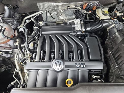 Used 2023 Volkswagen Atlas SE w/ Panoramic Sunroof Package AWD/4WD image 30