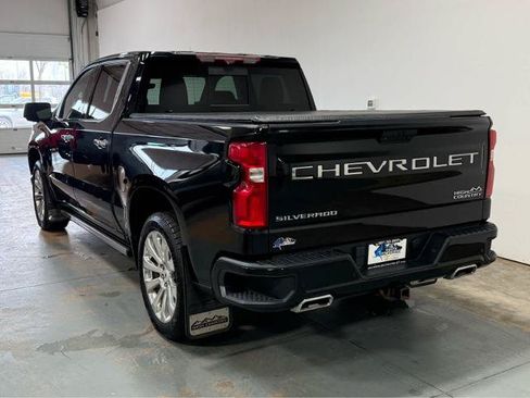 Used 2020 Chevrolet Silverado 1500 High Country w/ Technology Package AWD/4WD image 3