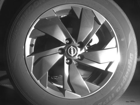 Used 2025 Nissan Rogue SV image 14