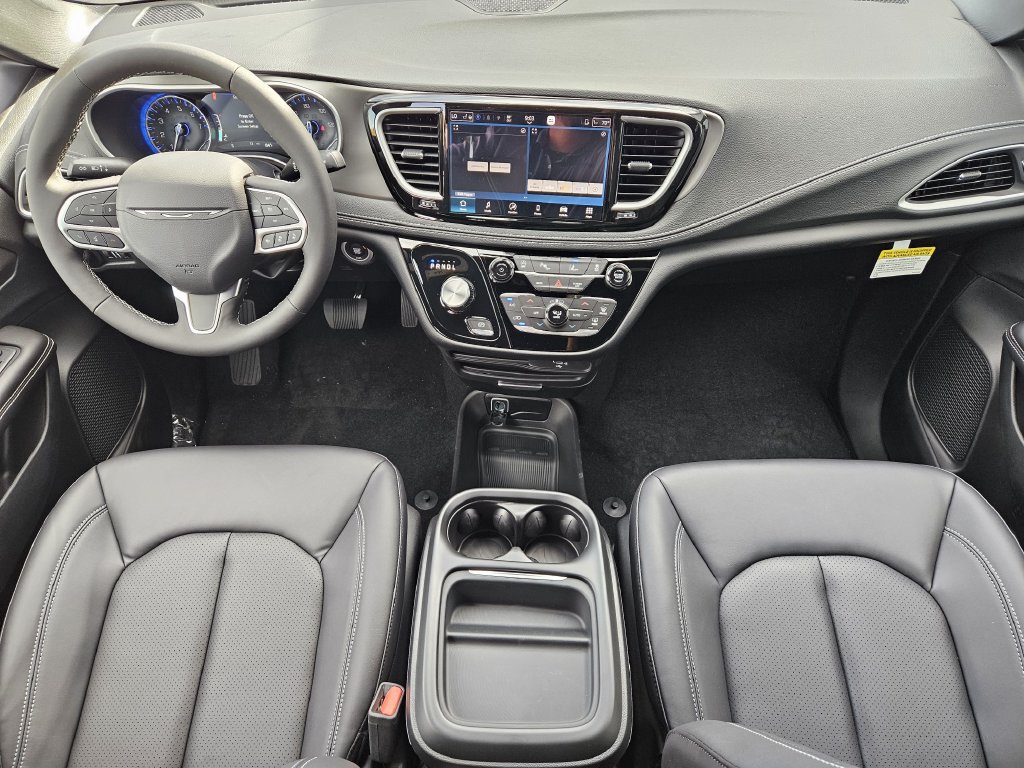 New 2027 Chrysler Pacifica Select AWD/4WD image 18