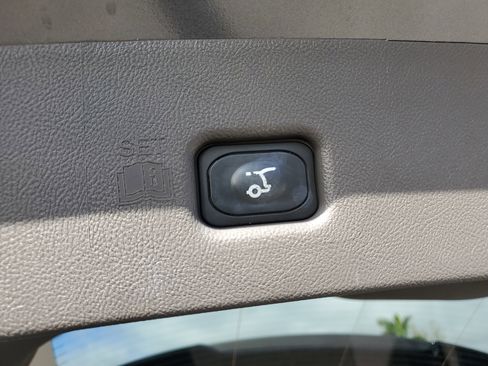 Certified 2022 Lincoln Nautilus FWD image 9