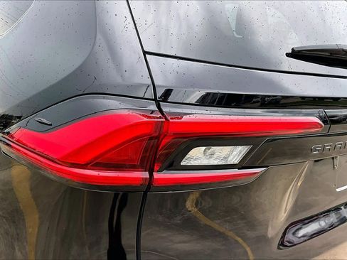 Used 2024 Toyota Grand Highlander XLE image 28