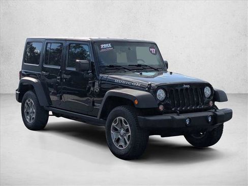 Used 2017 Jeep Wrangler Unlimited Rubicon w/ Connectivity Group AWD/4WD image 3