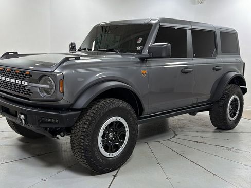 Used 2024 Ford Bronco Badlands w/ Sasquatch Package image 1