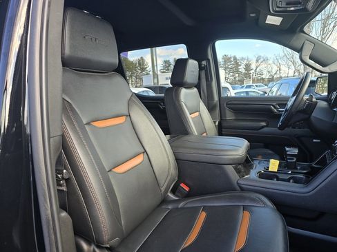 Used 2024 GMC Sierra 1500 AT4 w/ AT4 Premium Package image 12