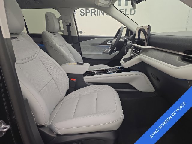 New 2026 Ford Explorer Platinum w/ LUX Leather Package AWD/4WD image 11