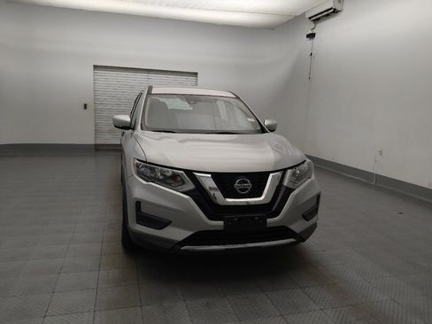 Used 2020 Nissan Rogue S FWD image 14