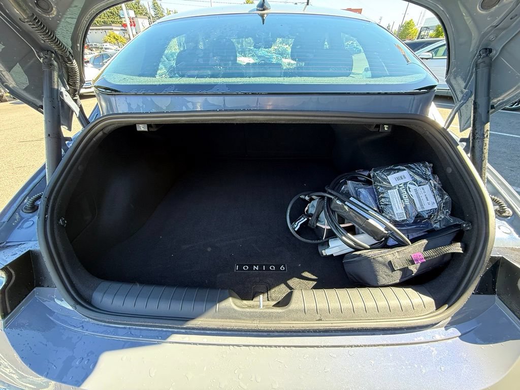 Used 2025 Hyundai Ioniq 6 SEL AWD/4WD image 10