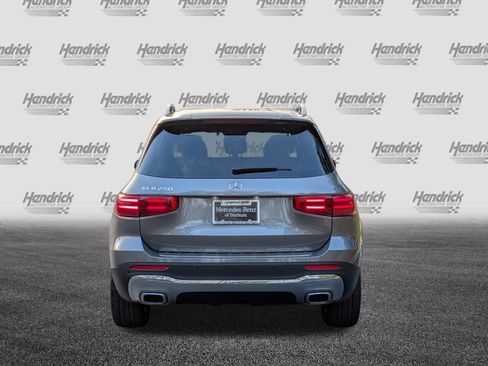 New 2026 Mercedes-Benz GLB 250 image 9