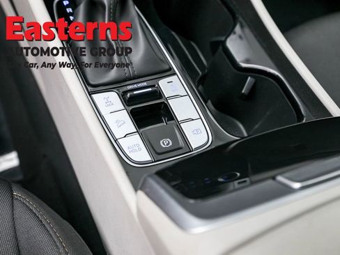 Used 2024 Hyundai Tucson SE image 21