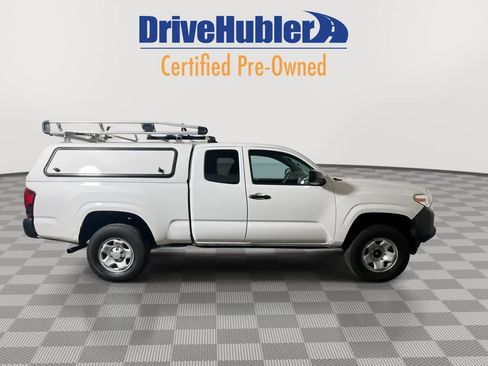 Used 2020 Toyota Tacoma SR image 9