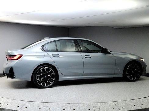 Used 2025 BMW 330i xDrive Sedan w/ M Sport Package image 7