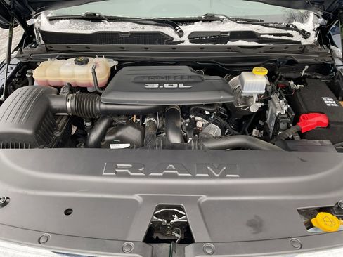 Used 2021 RAM 1500 Laramie image 35