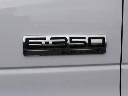 Used 2026 Ford E-350 and Econoline 350 Super Duty w/ Power Equipment Group RWD image 33