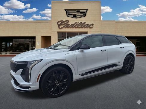 New 2026 Cadillac Optiq V AWD/4WD image 8
