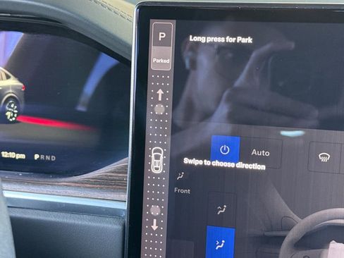 Used 2024 Tesla Model X image 20