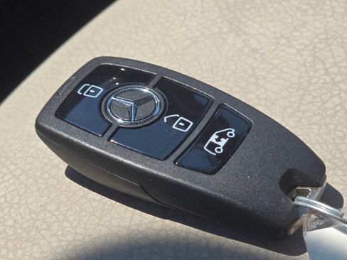 Used 2021 Mercedes-Benz Sprinter 3500 image 35