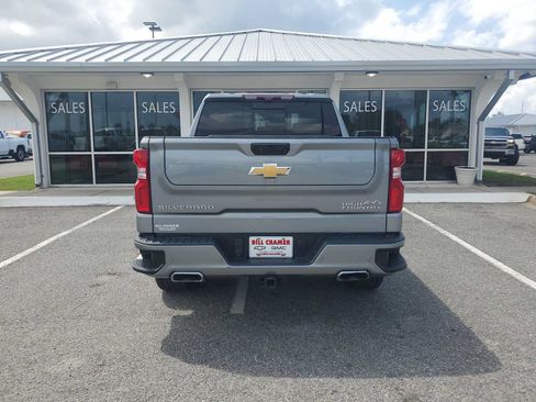 Used 2023 Chevrolet Silverado 1500 High Country w/ High Country Premium Package AWD/4WD image 4