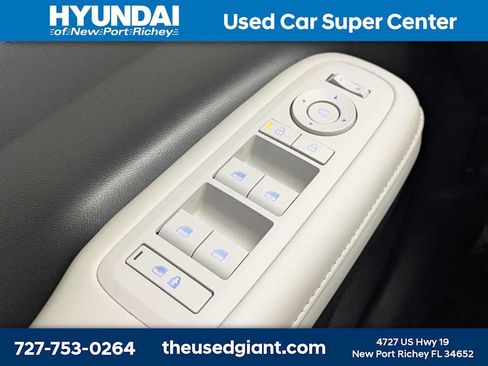 Used 2024 Hyundai Santa Fe Limited AWD/4WD image 37