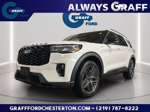 Used 2025 Ford Explorer ST-Line w/ ST-Line Street Pack image 1