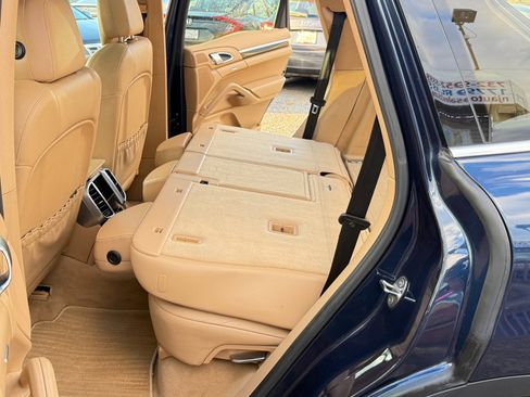 Used 2012 Porsche Cayenne image 41