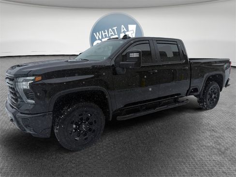 Used 2024 Chevrolet Silverado 2500 LT w/ Midnight Edition image 7