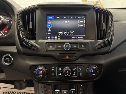 Used 2021 GMC Terrain SLE w/ Driver Convenience Package AWD/4WD image 16
