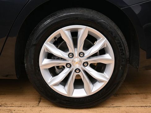 Used 2023 Chevrolet Malibu LT image 14