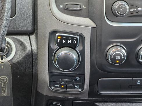 Used 2014 RAM 1500 Express AWD/4WD image 35