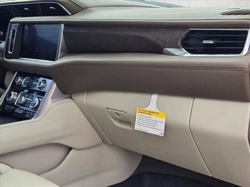 Used 2022 GMC Yukon XL Denali image 20