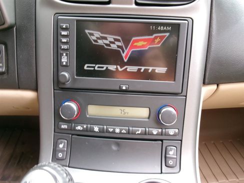 Used 2007 Chevrolet Corvette Convertible w/ Preferred Equipment Group RWD image 27