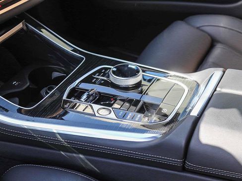 Used 2025 BMW X5 xDrive40i image 19