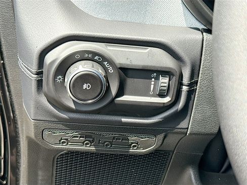 New 2025 Jeep Wrangler Sahara w/ Technology Group image 10